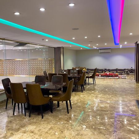Landmark Hotel Suites Tabuk Zewnętrze zdjęcie